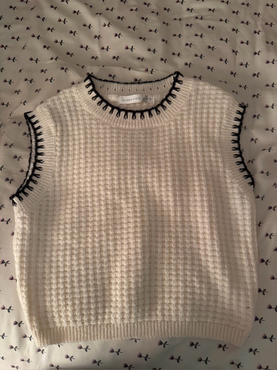 Altar'd State Tops - Altar’d State Sleeveless Sweater Vest